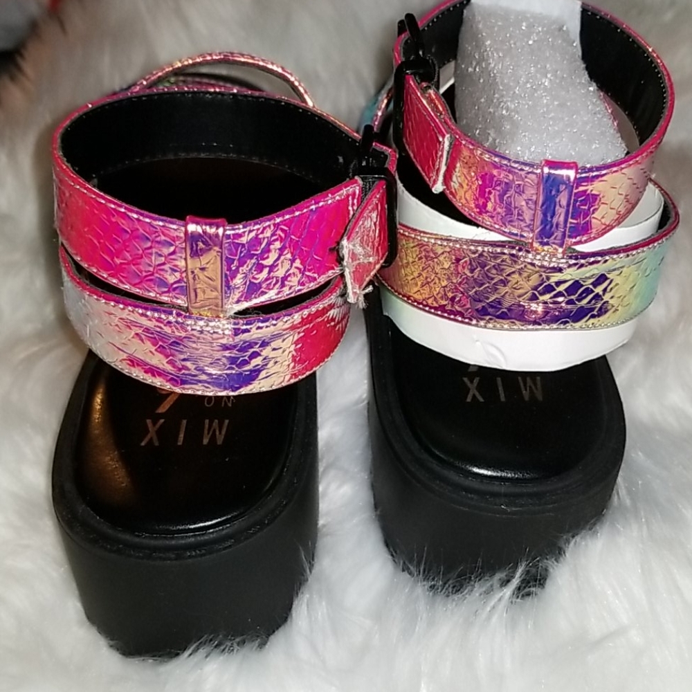 Mix No. 6 Petrova Platform Sandal Iridescent - Picture 6 of 9
